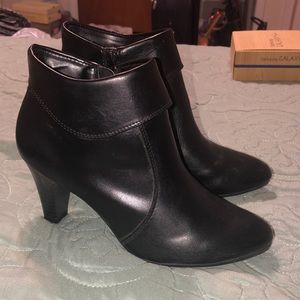 Black Boots / Black Booties Size 6